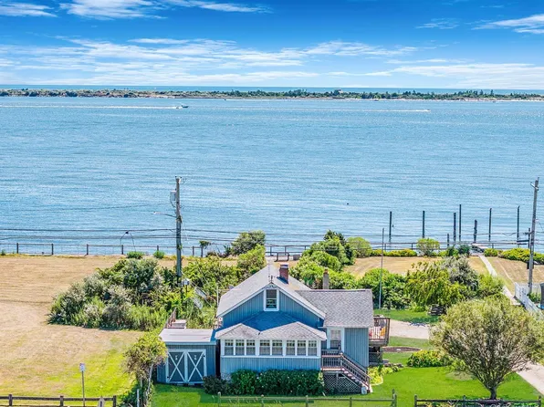 5 Oak Beach Road, Oak Beach, NY 11702