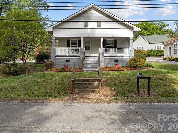 4th image of 708 Old Charlotte Rd SW
