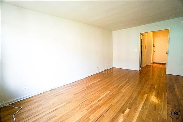 2nd image of 150 E 30th St APT 5F
