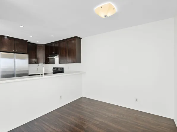 Castle Park Villas, 1405 1st Ave, Chula Vista, CA 91911