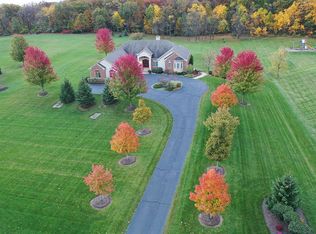 7705 Surini Ln, Crystal Lake, IL 60012