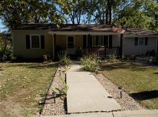 115 S Garfield St, Bonner Springs, KS 66012