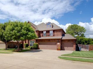 4513 Woodcrest Ln, Mansfield, TX 76063