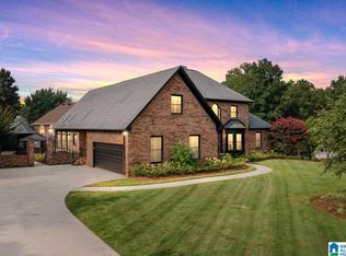 3761 Carisbrooke Dr, Birmingham, AL 35226