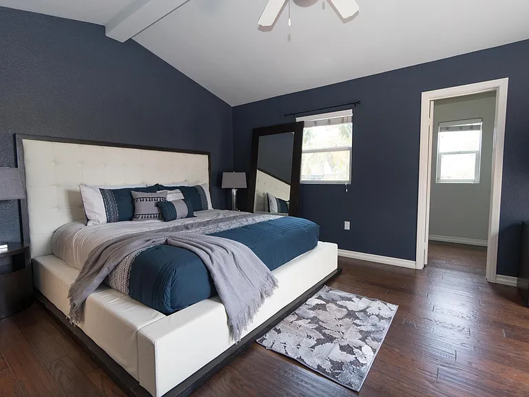 1730 Grand Ave — Photo 15