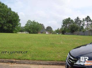 6 Glover Ct, Fairhope, AL 36532