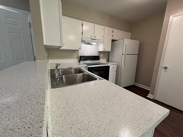 10010 Brownie Dr #C — Photo 1
