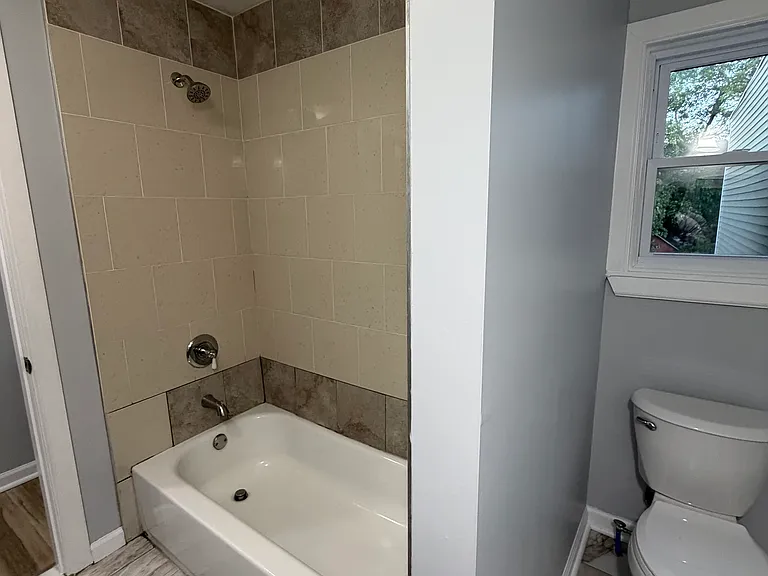 223 Rusling St — Photo 8