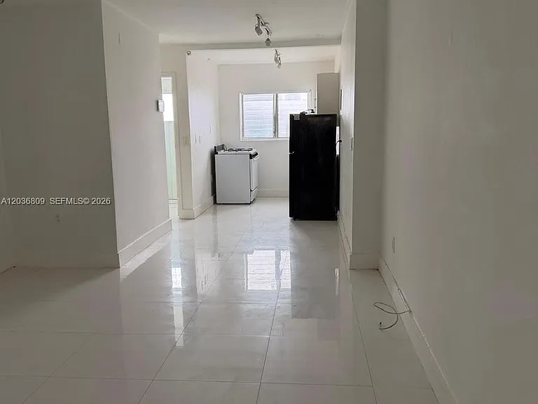 825 Euclid Ave #4 — Photo 7