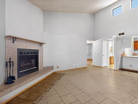 3rd image of 7227 Whippoorwill Ln NE