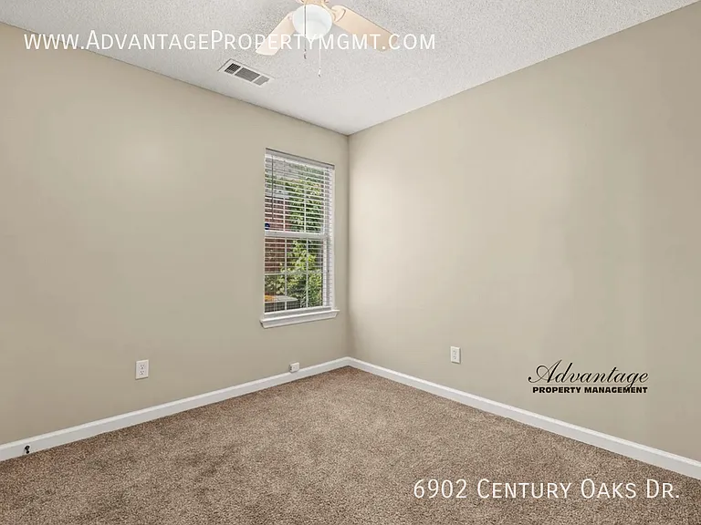 6902 Century Oaks Dr — Photo 10