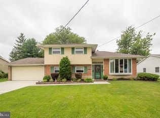 130 Adrienne Ave, Blackwood, NJ 08012