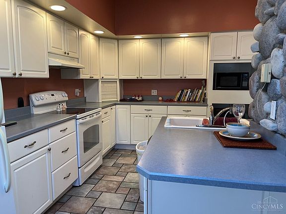 5th image of 6246 Collegevue Pl