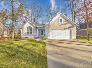 7414 Rock Hollow Ln, Midland, MI