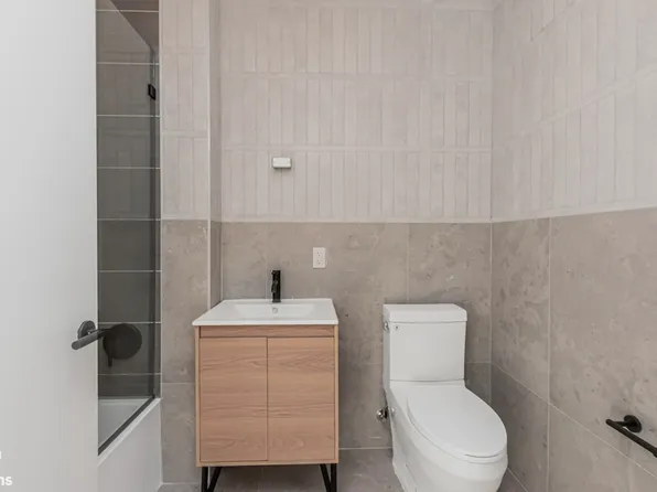 205 Cabrini Boulevard image 14 of 22