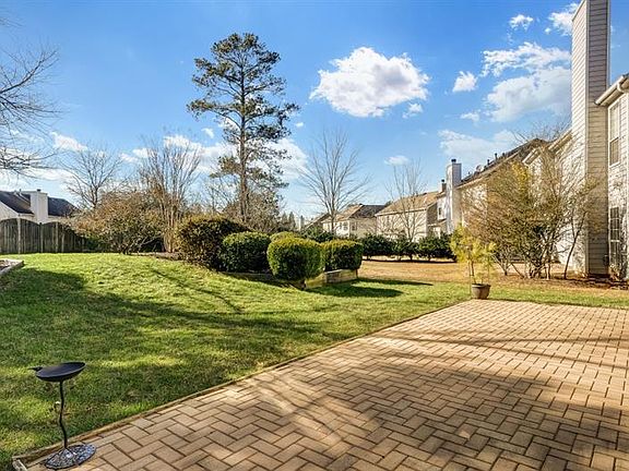 4th image of 2290 Wickingham Dr NE