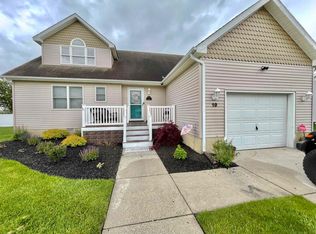 19 Centennial Dr, Rio Grande, NJ 08242