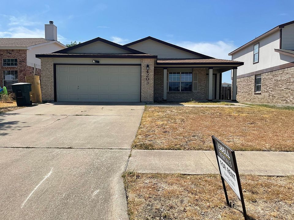 1st image of 4203 Sunflower Dr