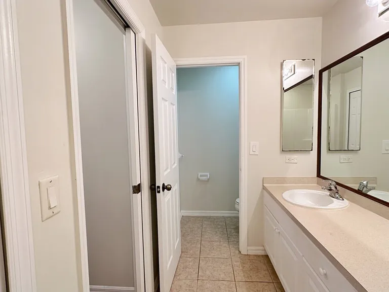 2034 NE 8th Pl — Photo 15