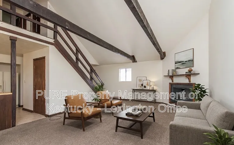 796 Ridgeview Dr — Photo 1