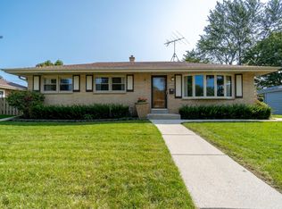 3752 S 85th St, Milwaukee, WI 53228