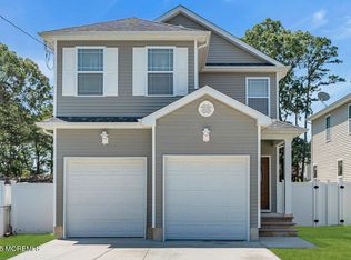 626 Anthony Ave, Toms River, NJ 08753