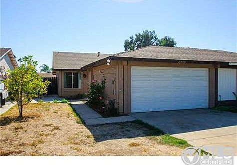 1st image of 2949 Iris Ave