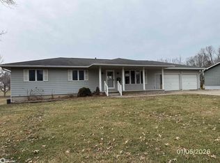 1202 N Walnut St, Creston, IA 50801