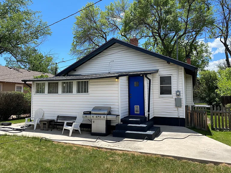 620 E Fontanero St — Photo 2