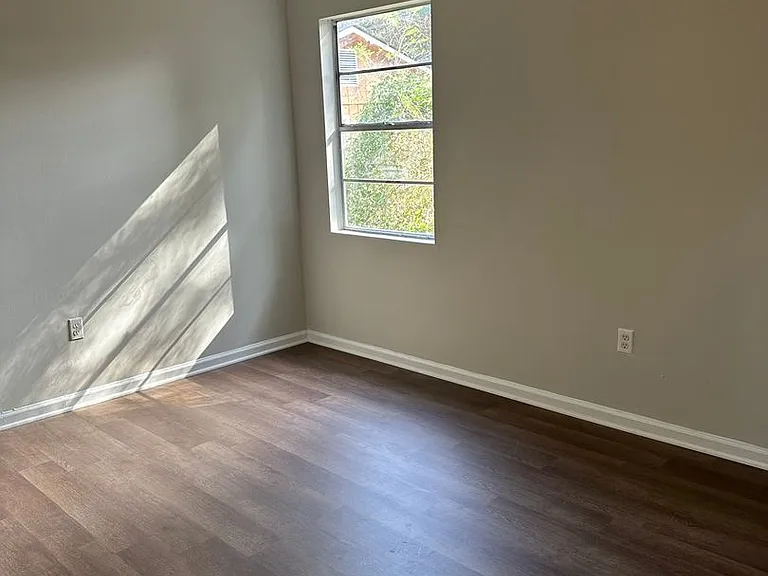 168 Cherokee Cir — Photo 13