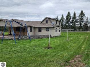 16709 Pleasant Valley Rd, Atlanta, MI 49709