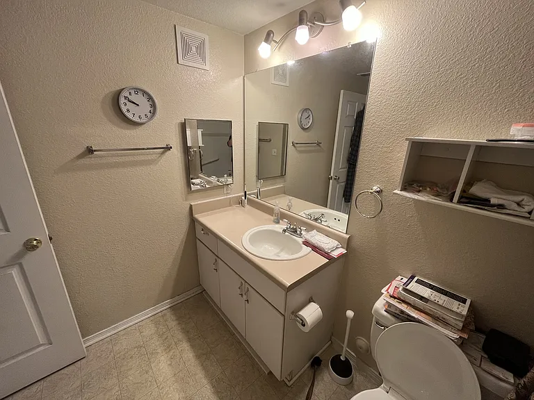 1631 W Canal Cir #811 — Photo 10