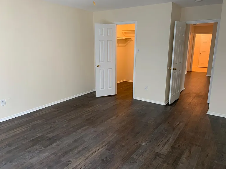 848 Kentucky Derby Ln — Photo 10