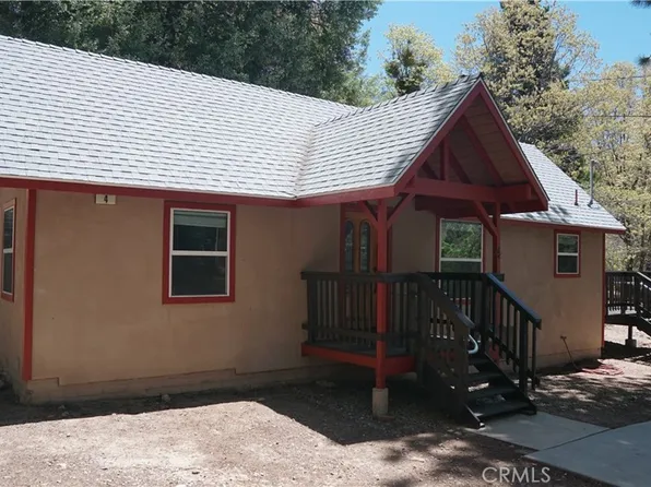 4 Hill Rd, Arrowbear Lake, CA 92382