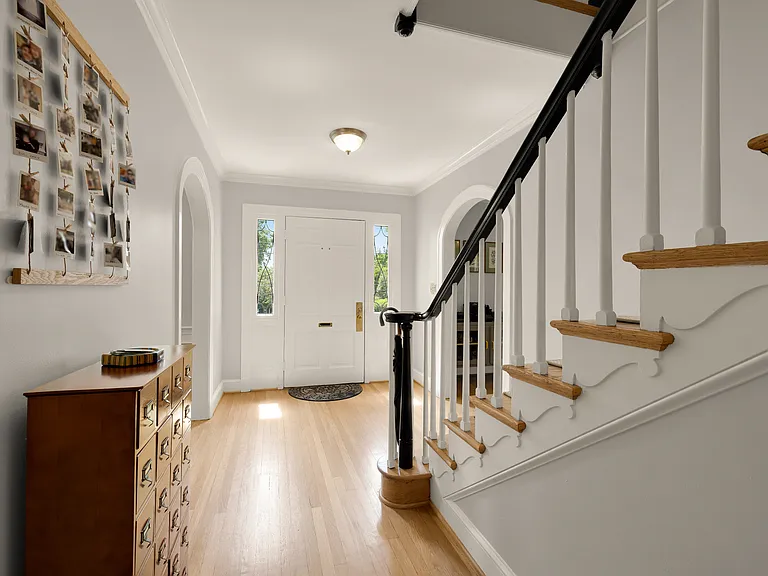 5135 Massachusetts Ave — Photo 11