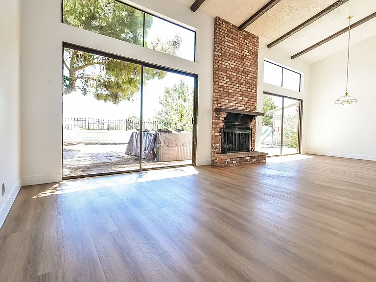 2413 Plaza Del Grande — Photo 5