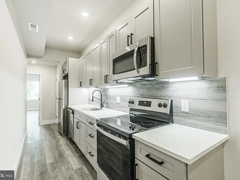 3608 Melon St #3 — Photo 2
