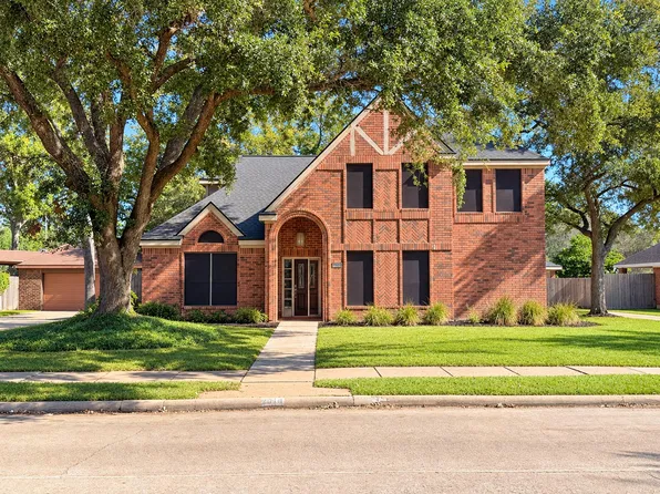 2314 Windmill Dr, Richmond, TX 77406