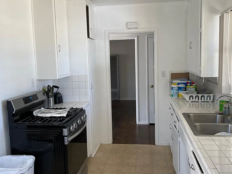2325 Stearnlee Ave — Photo 16