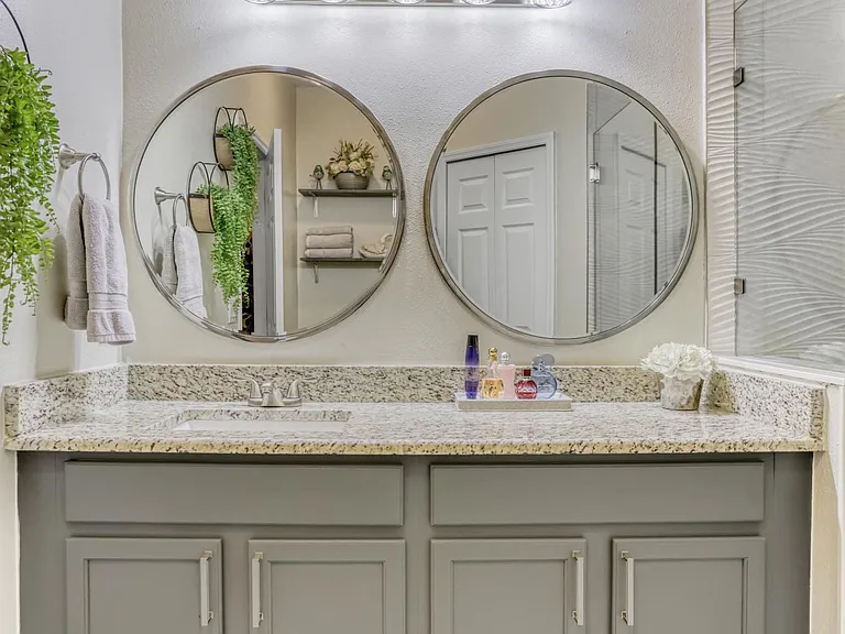 6527 Silver Queen Way — Photo 6