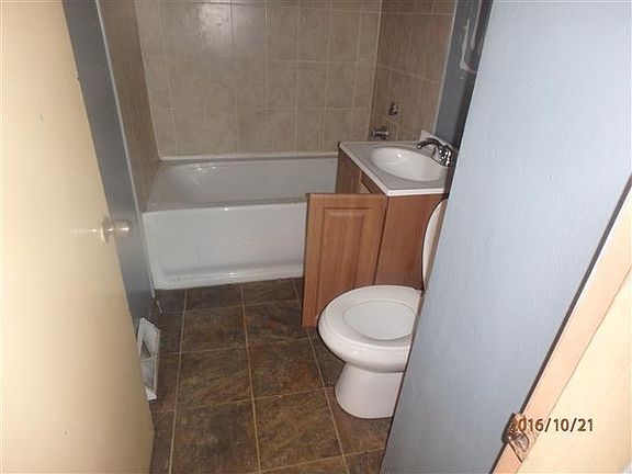 5th image of 13950 Betty Ln
