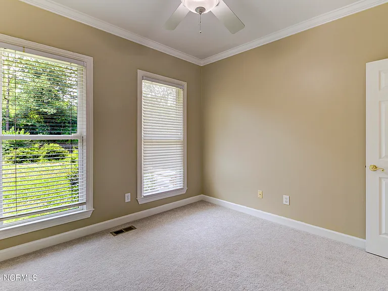3128 Braemar Ln — Photo 33