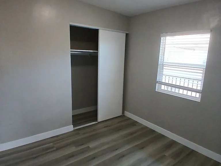 1923 Reyes Property — Photo 8