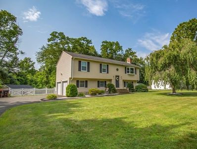 28 Cesan St, Feeding Hills, MA, 01030