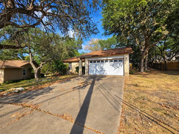 2011 Castle Creek Dr, San Marcos, TX 78666