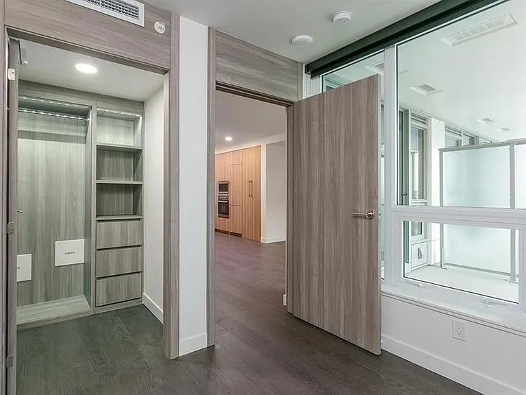 455 SW Marine Dr #707 — Photo 10