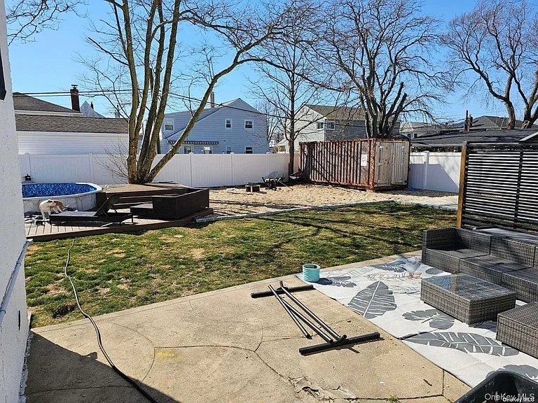 146 Kingston Blvd — Photo 13