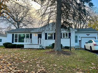 25 Merrydale Dr, Rochester, NY 14624
