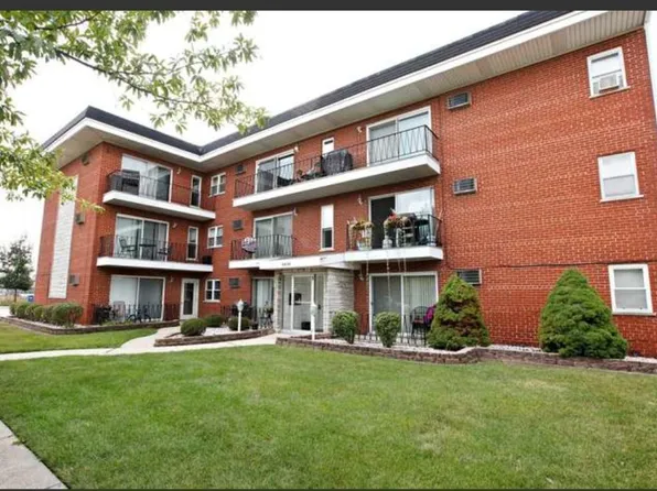 6450 S New England Ave APT 2B, Chicago, IL 60638