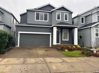 936 SW 213th Ave, Beaverton, OR 97003